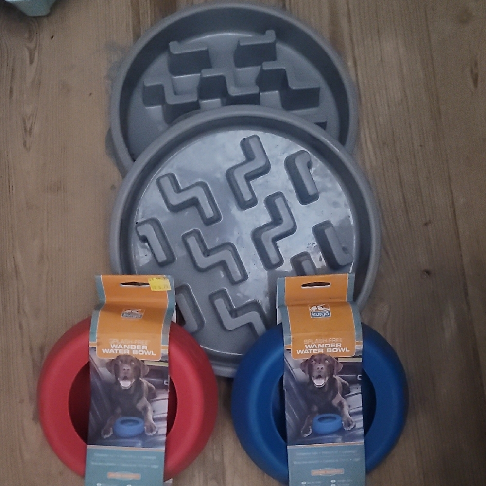 Slow Feeders & Portable Dog Bowls NWT LOT OF 4!